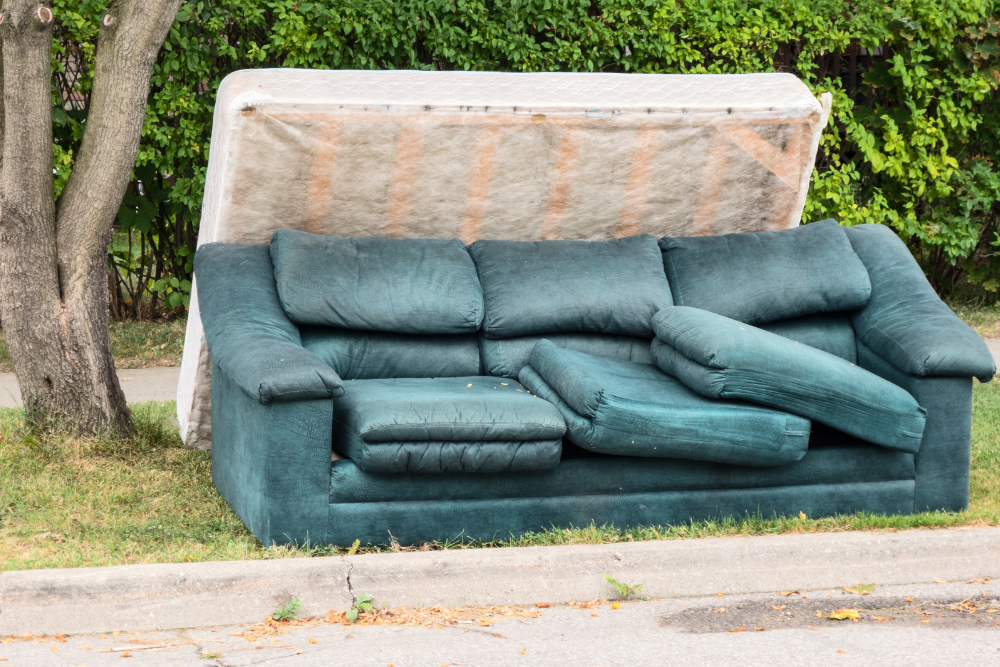 Denver-based furniture haul away