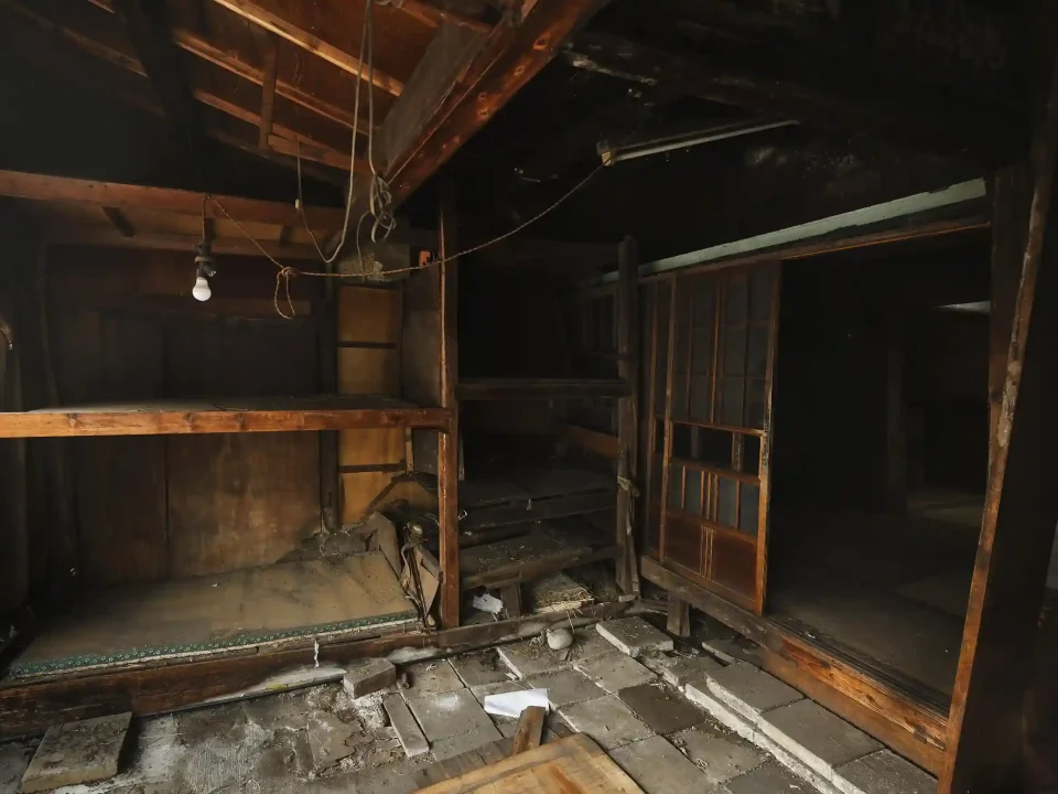 Garage, Basement & Attic Cleanouts