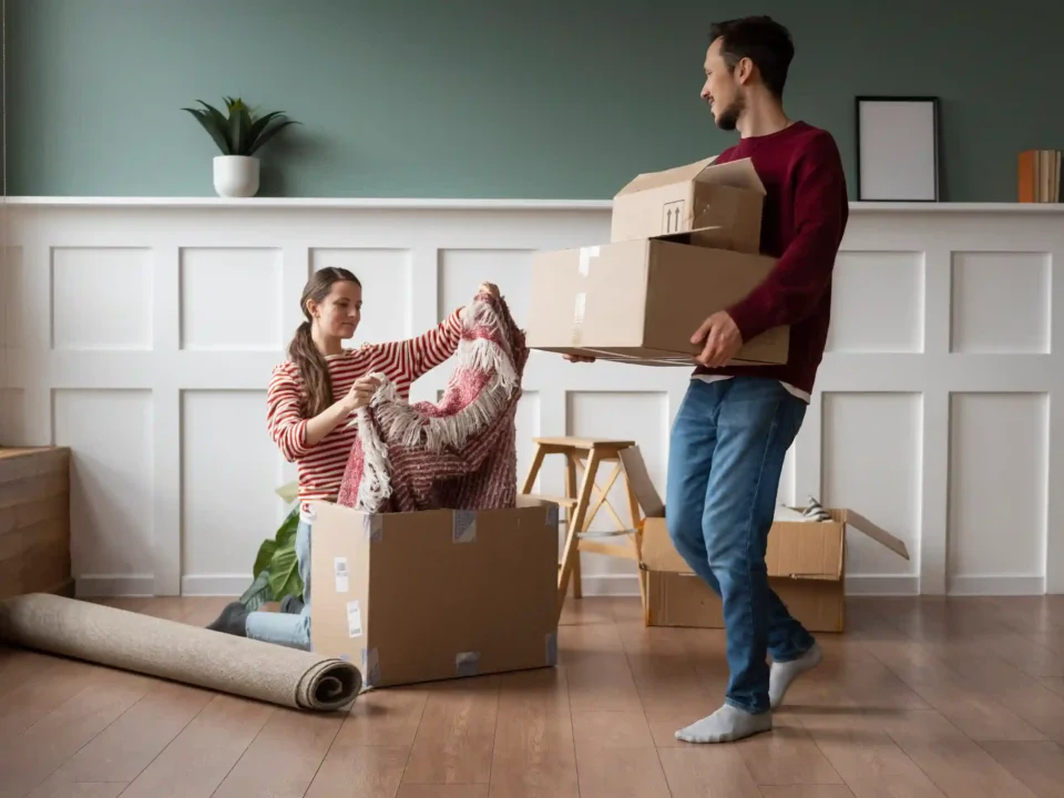 Professional In-Home Movers vs DIY: Which Is Best?