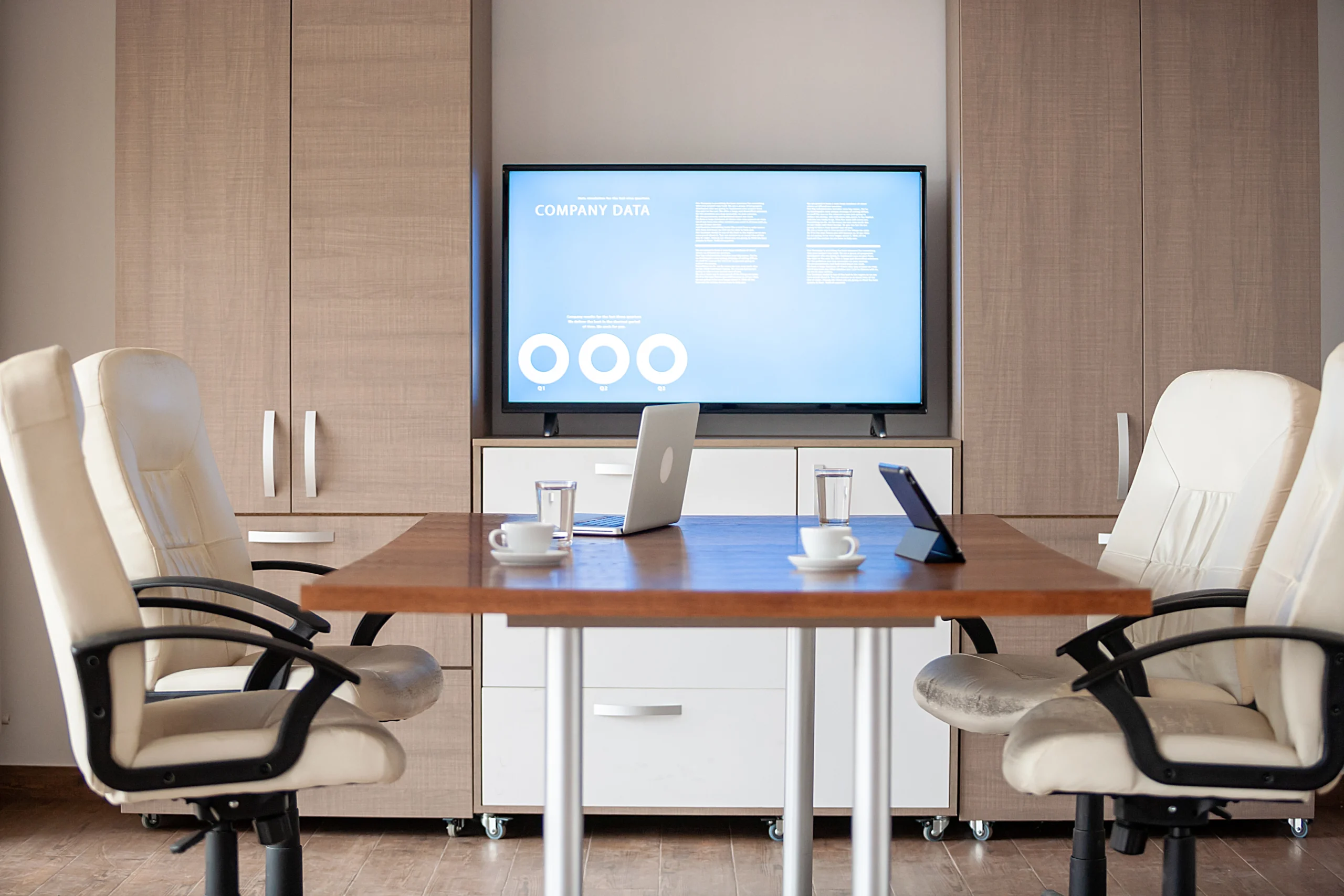 office furniture table and chair
